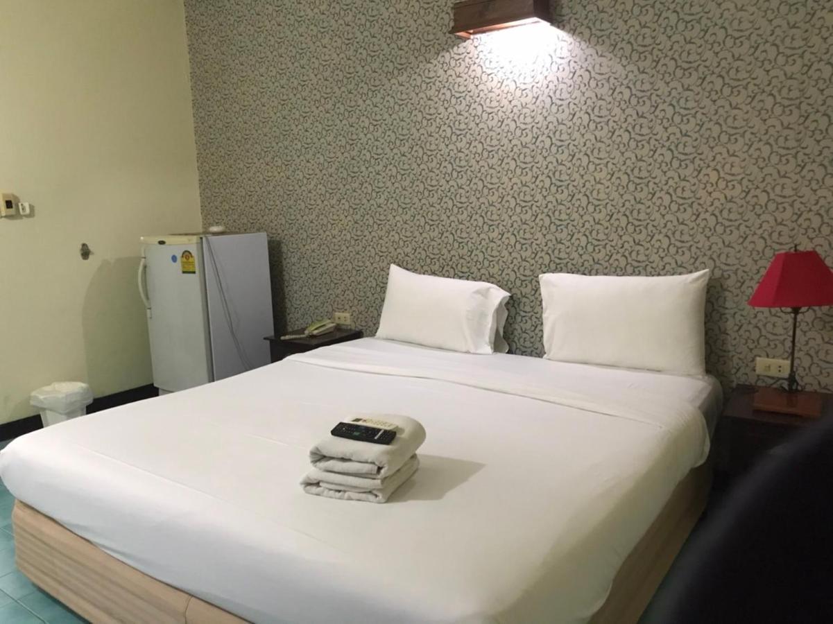Sutus Court 7 Hotel Патая Екстериор снимка
