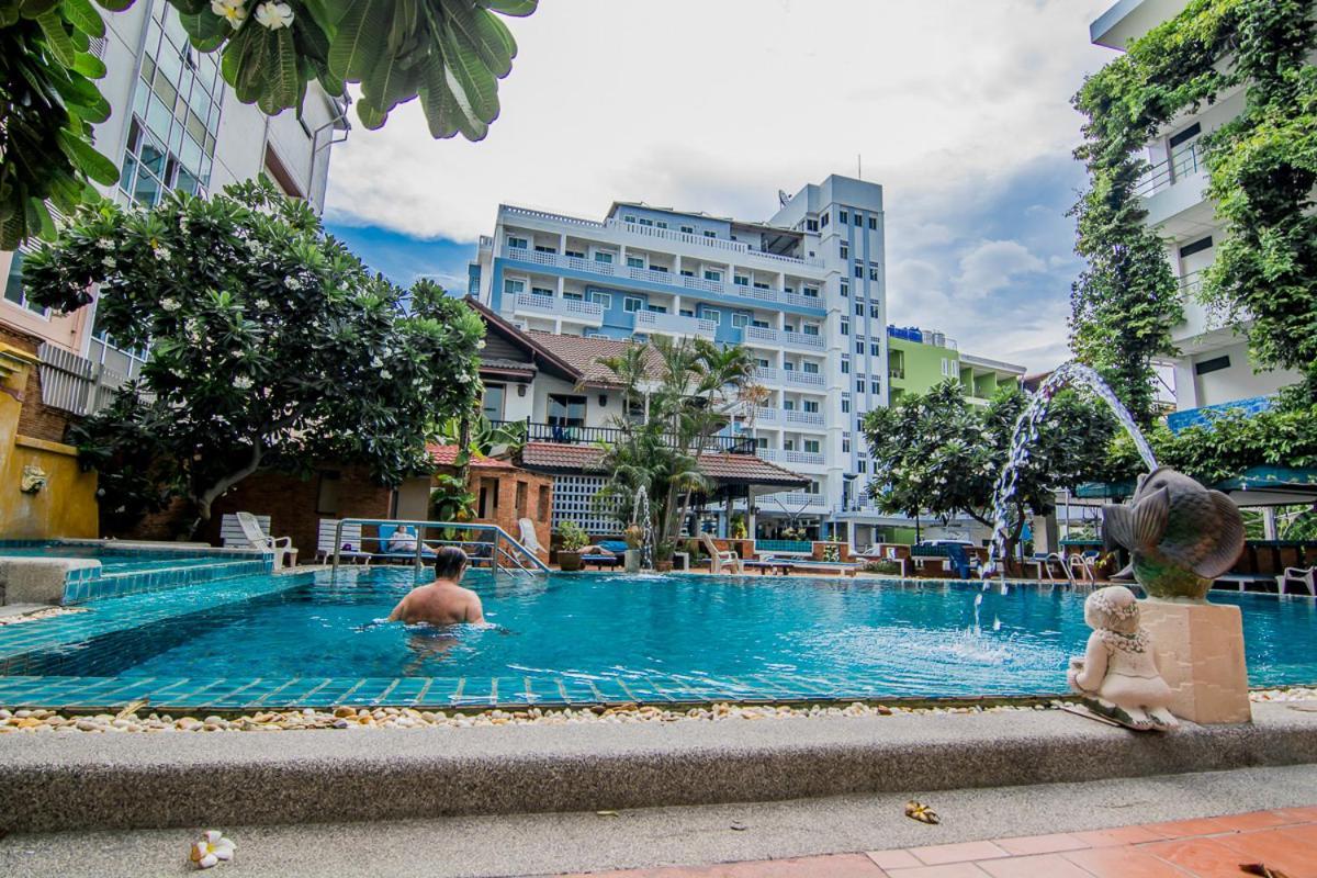Sutus Court 7 Hotel Патая Екстериор снимка