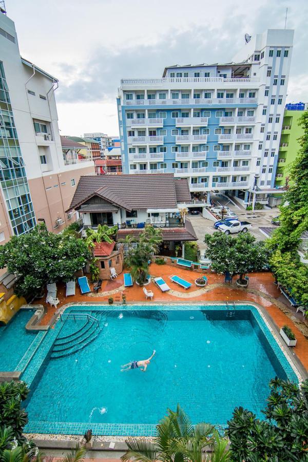 Sutus Court 7 Hotel Патая Екстериор снимка