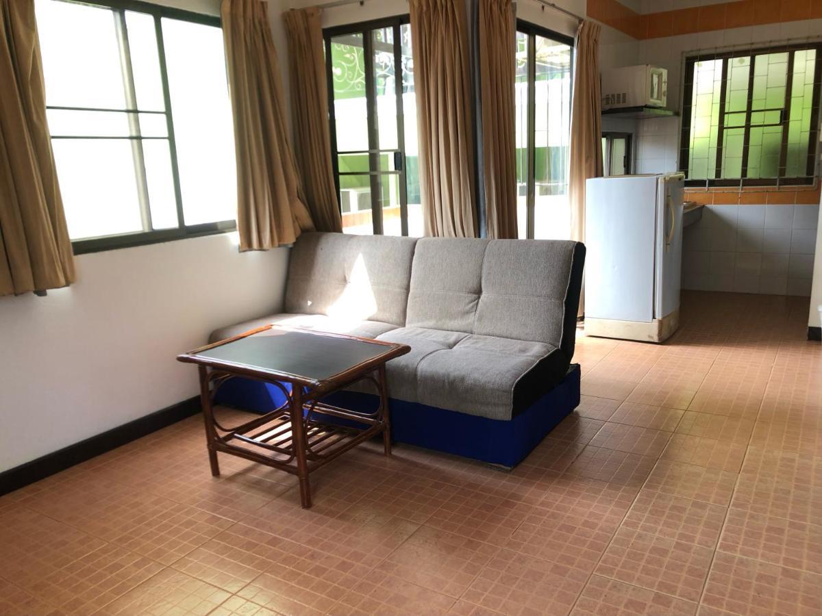 Sutus Court 7 Hotel Патая Екстериор снимка